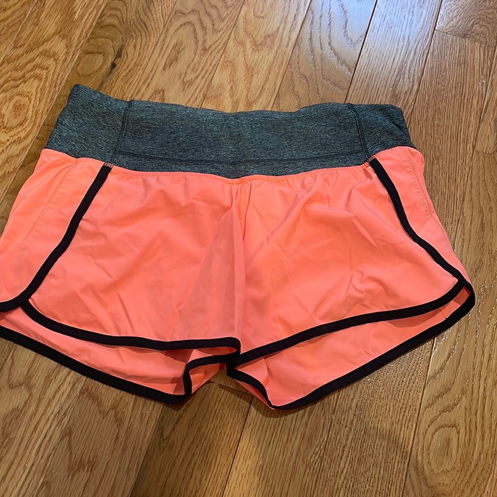 Lulu lemon speed up short